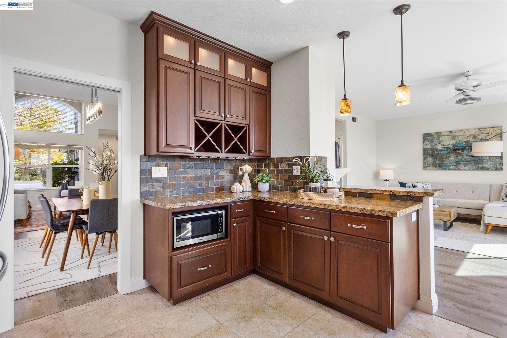 7892 Pineville Cir