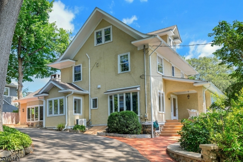 71 Ball Rd