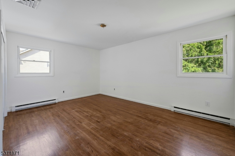 109 Knoll Rd