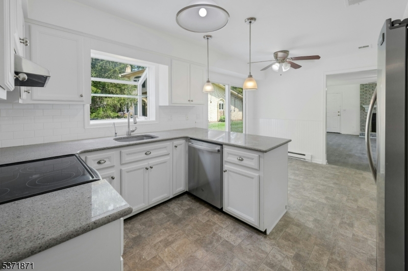109 Knoll Rd
