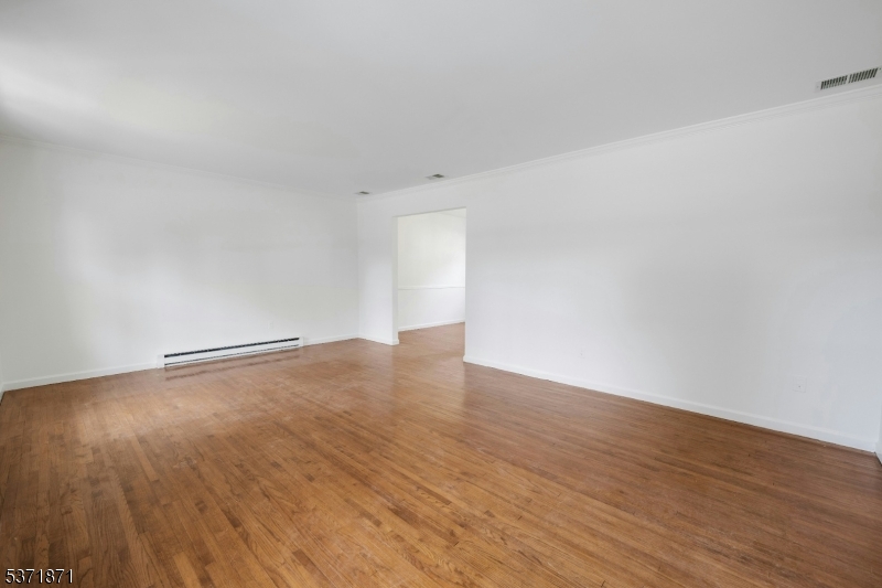 109 Knoll Rd