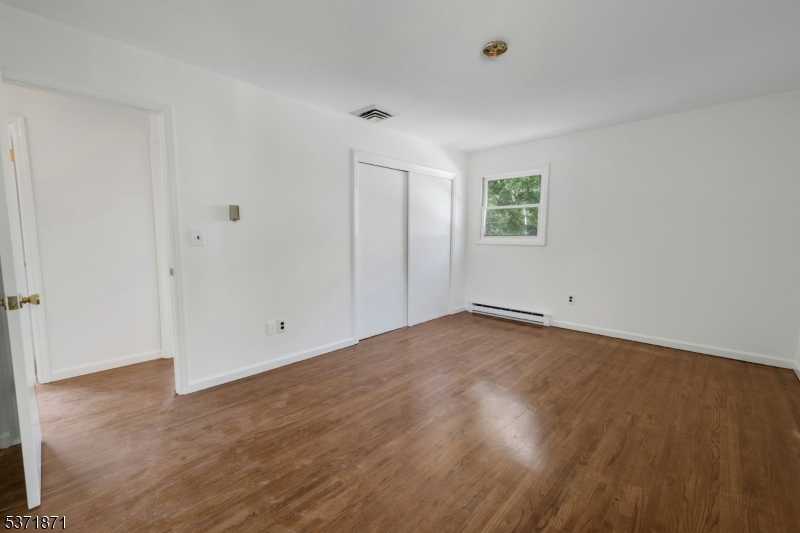 109 Knoll Rd