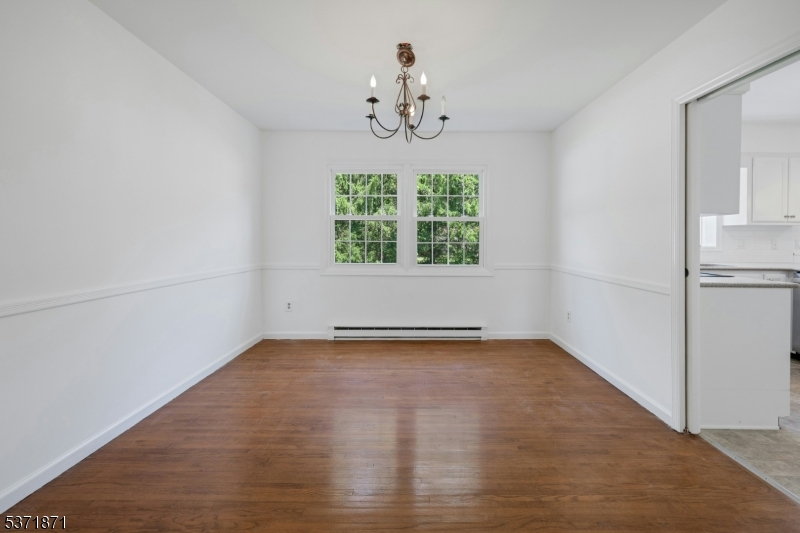 109 Knoll Rd