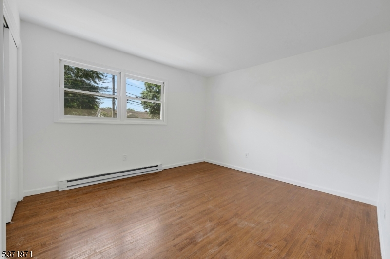 109 Knoll Rd