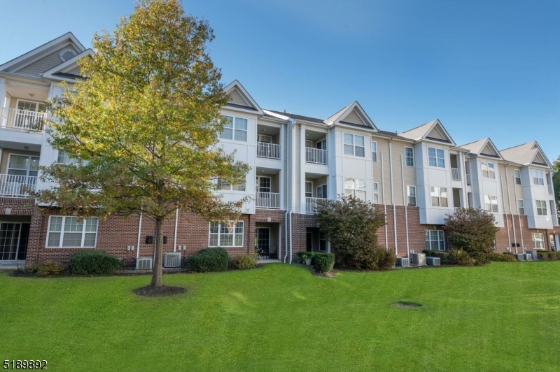 45 Taft Ln