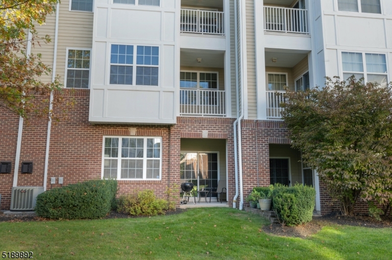 45 Taft Ln