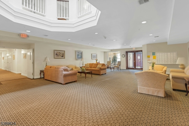 2108 Franklin Ln