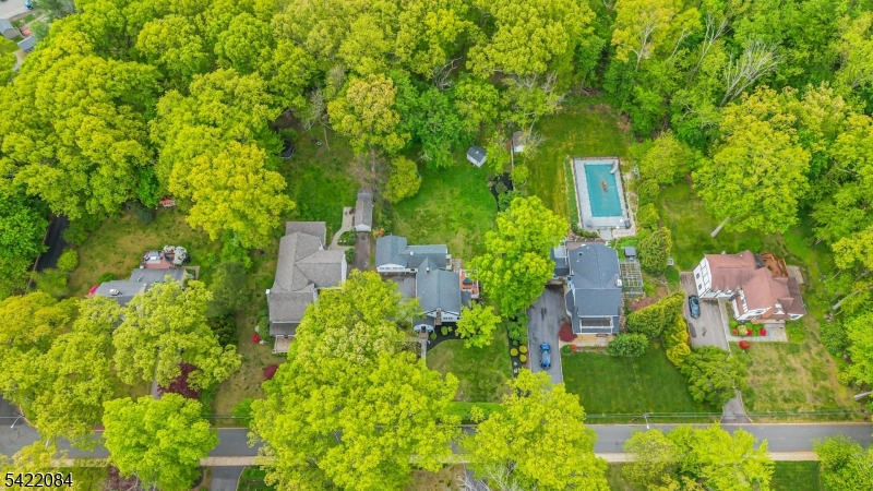 122 Kenilworth Rd