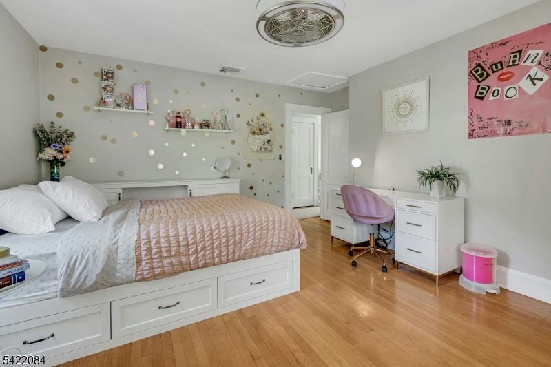 122 Kenilworth Rd