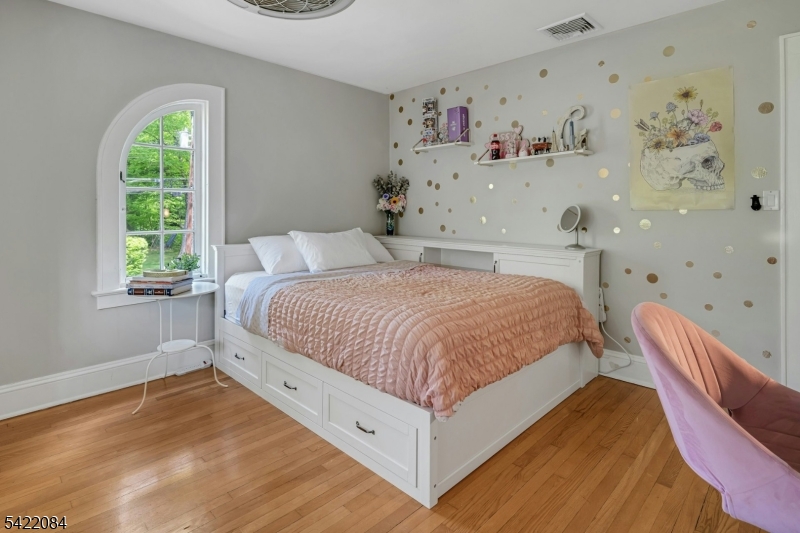 122 Kenilworth Rd