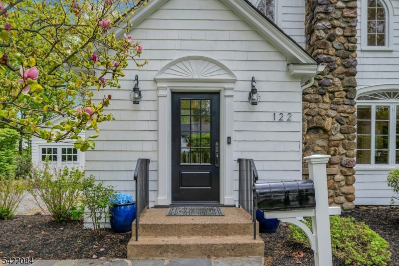 122 Kenilworth Rd