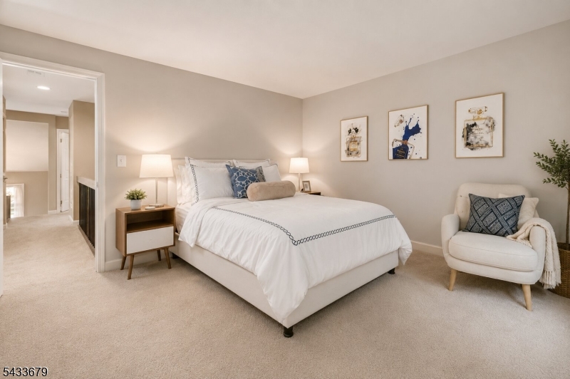 7 Newcastle Ct