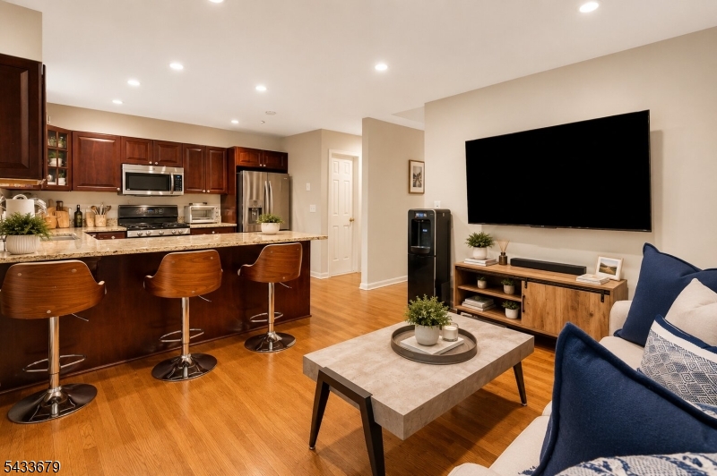 7 Newcastle Ct