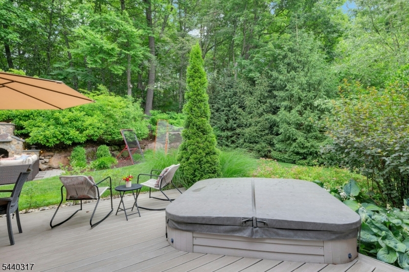 34 Wilcox Dr
