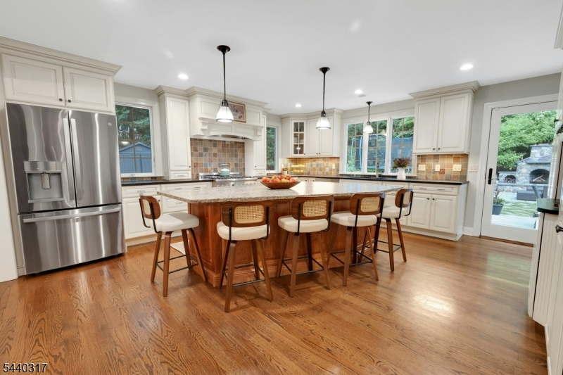34 Wilcox Dr