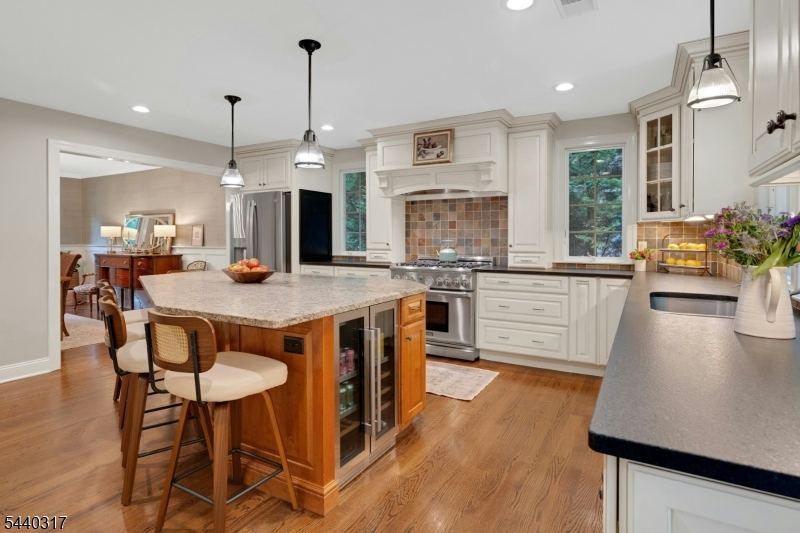 34 Wilcox Dr