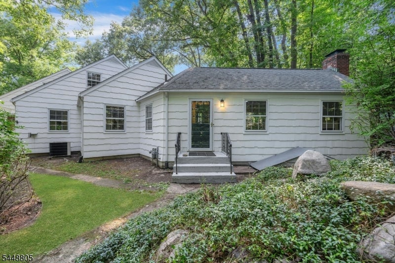 39 Lookout Rd