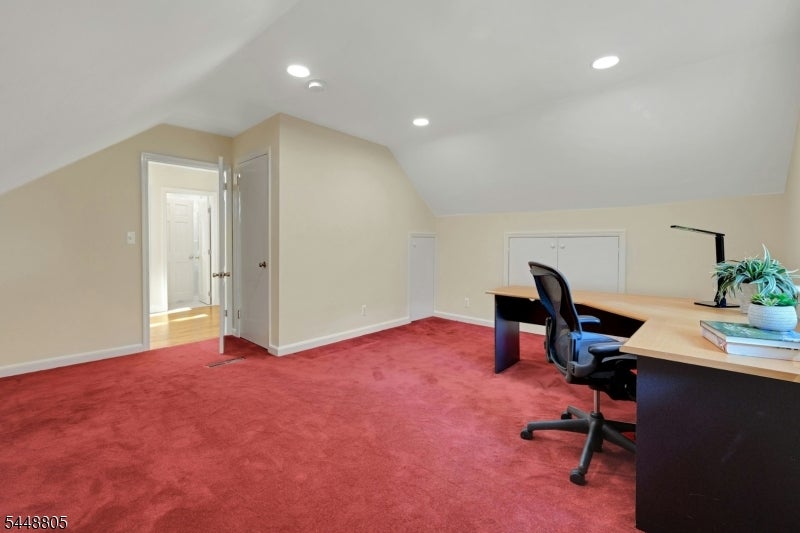 39 Lookout Rd