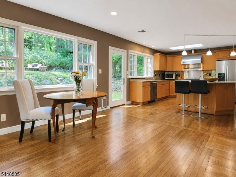 39 Lookout Rd