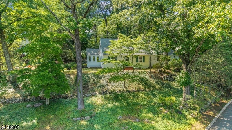 39 Lookout Rd