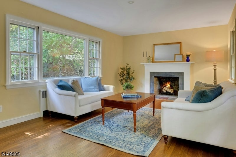 39 Lookout Rd