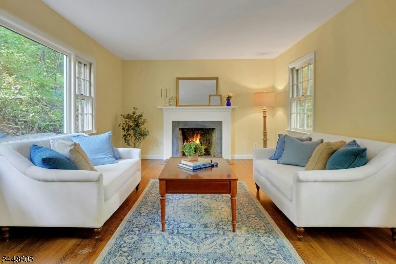 39 Lookout Rd