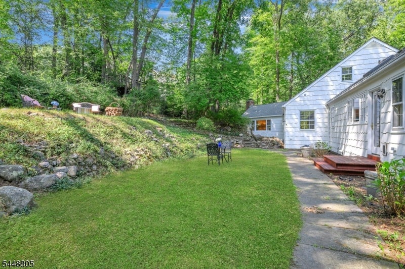 39 Lookout Rd