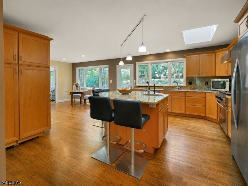 39 Lookout Rd