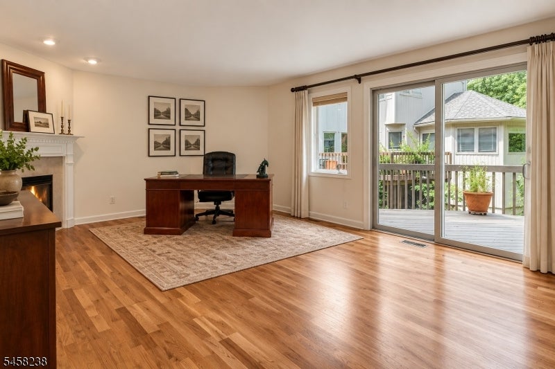 36 Robinhood Dr