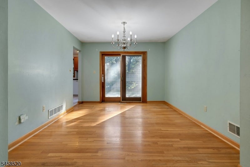 15 Camelot Way