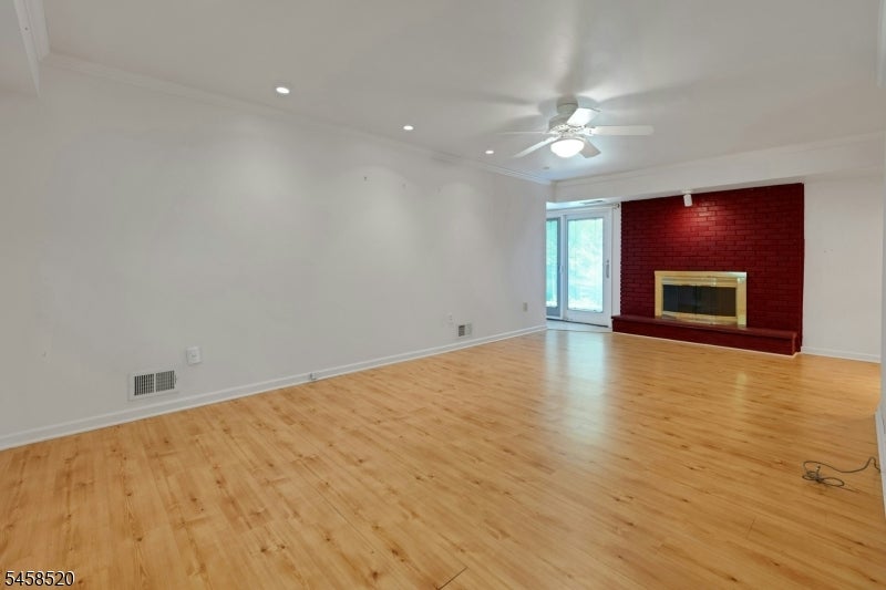 15 Camelot Way