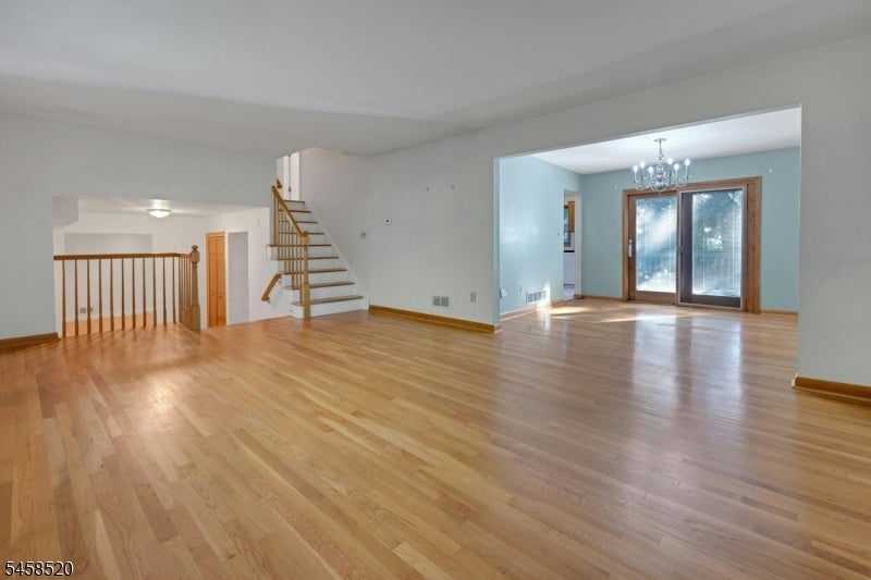 15 Camelot Way