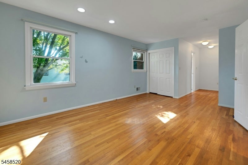 15 Camelot Way
