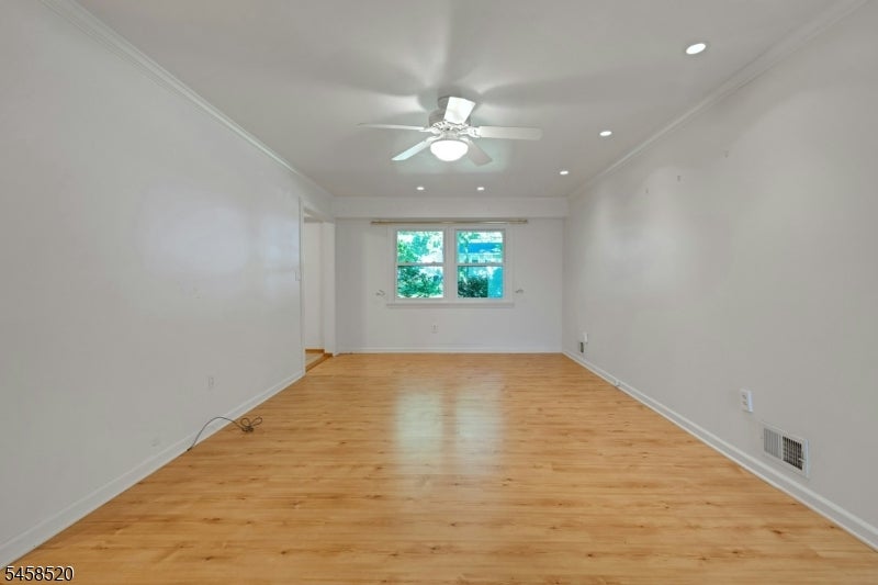 15 Camelot Way