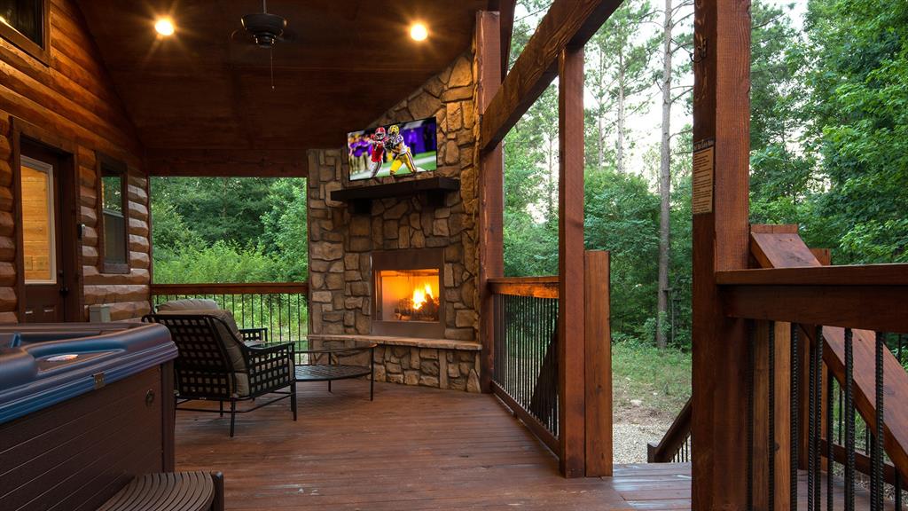 38 Rough Cut Court