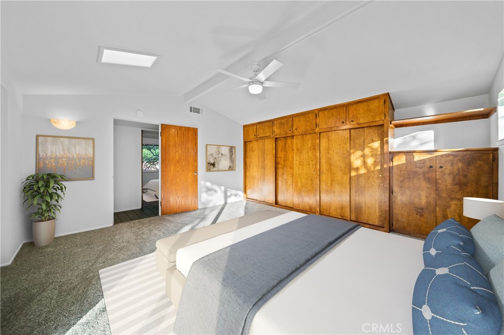 1476 N Indian Hill Boulevard