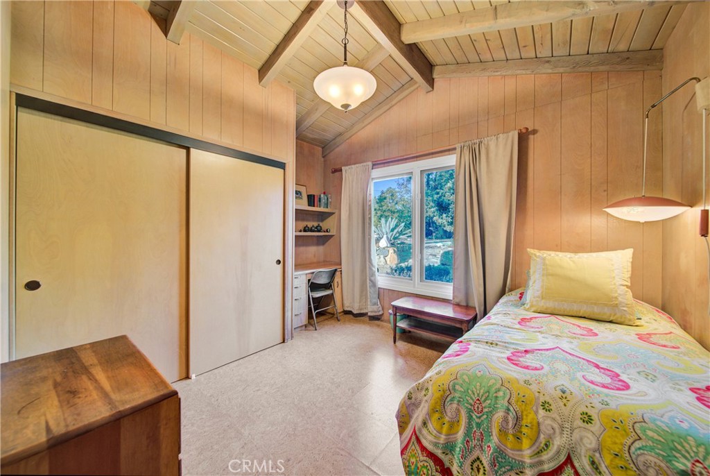 705 E Miramar Avenue