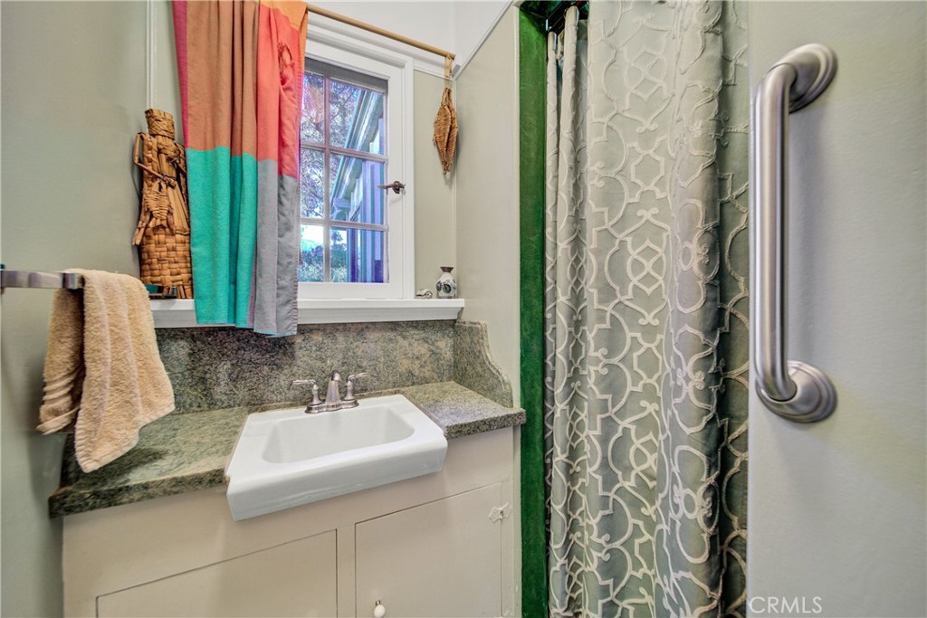 705 E Miramar Avenue