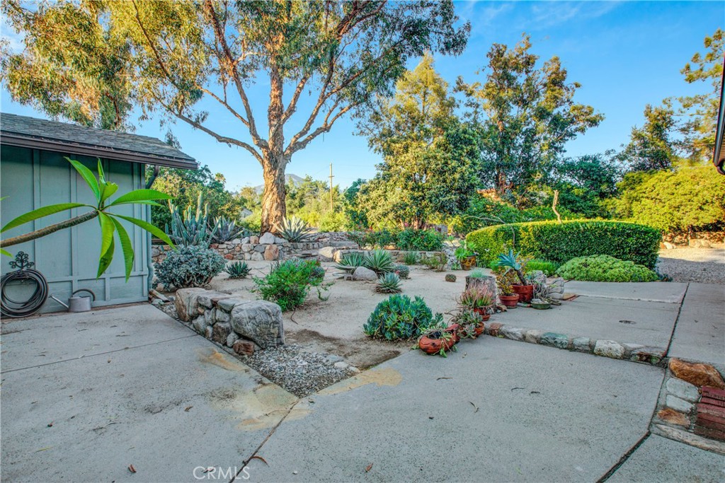 705 E Miramar Avenue