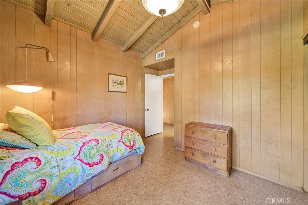 705 E Miramar Avenue