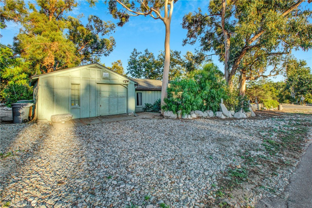 705 E Miramar Avenue