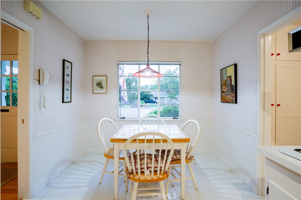 1455 N Mountain Avenue