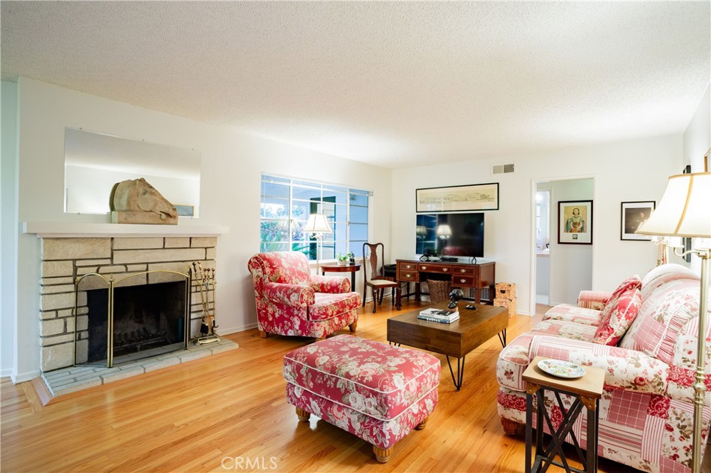 1455 N Mountain Avenue