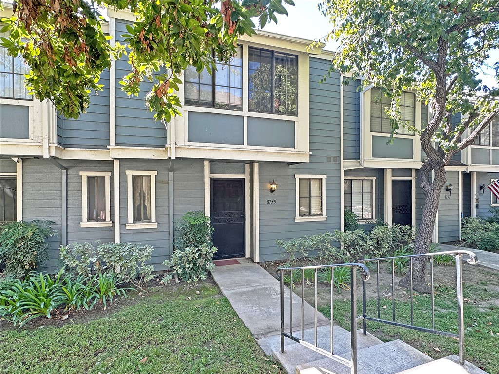 8755 Pine Crest Place