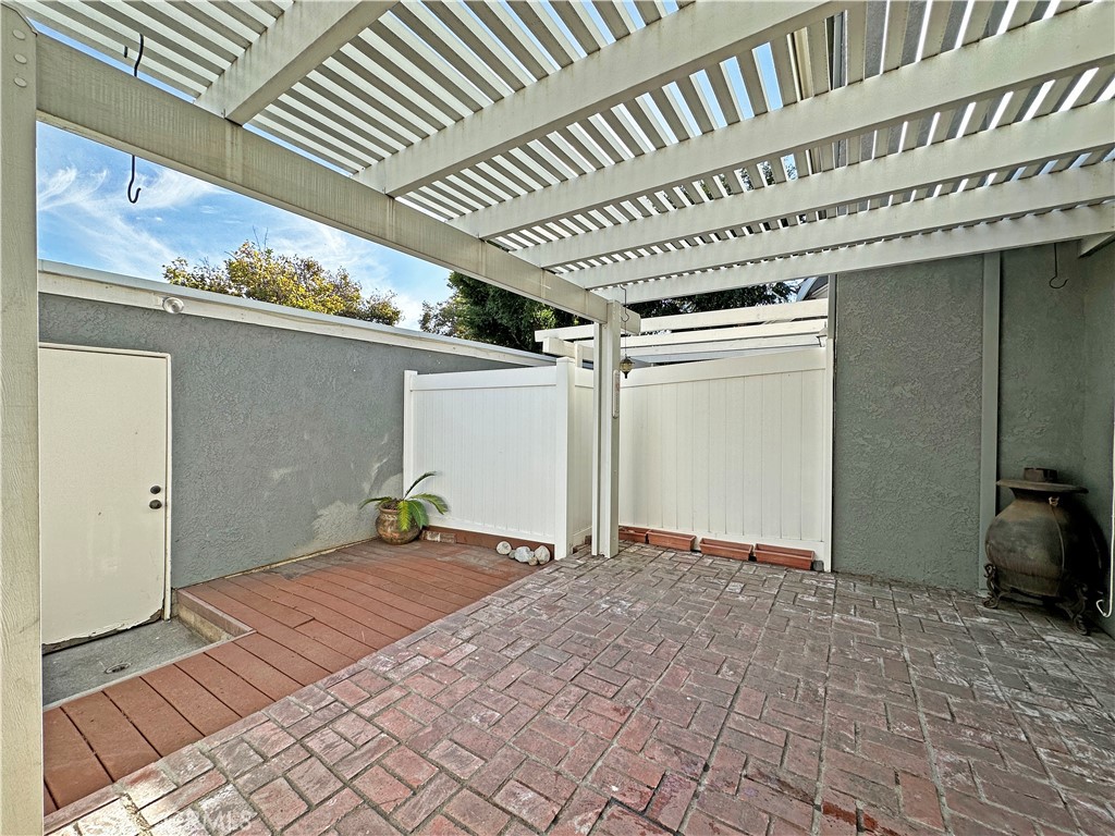 8755 Pine Crest Place