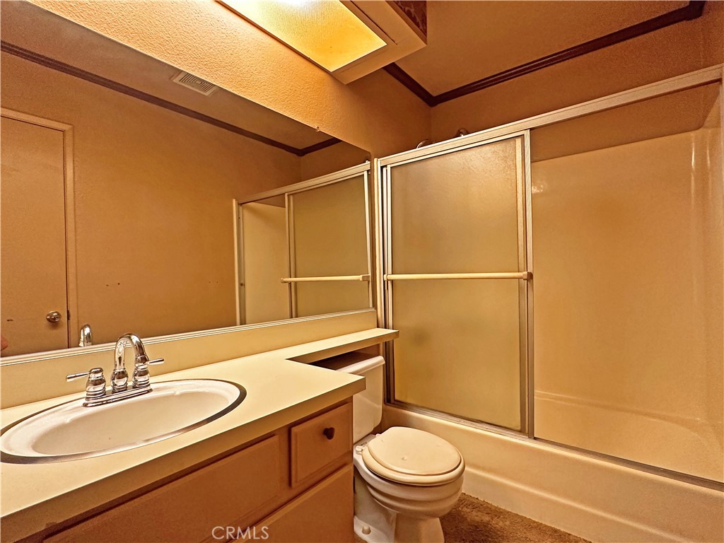 8755 Pine Crest Place