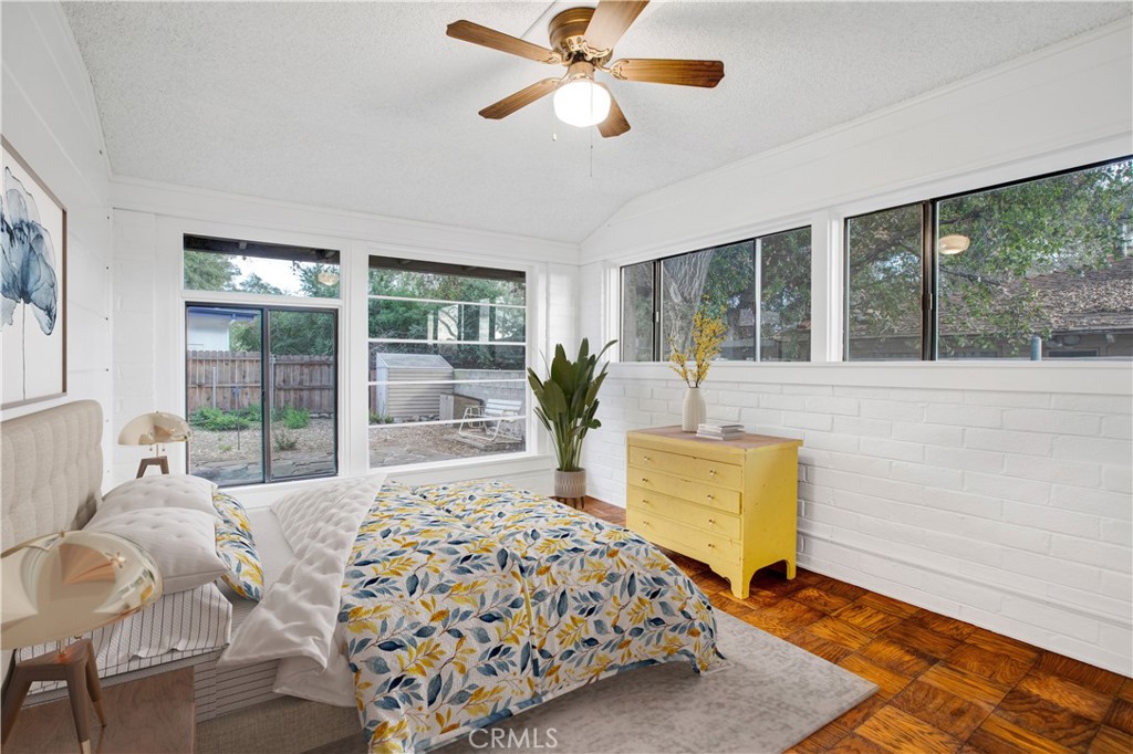 1460 N Indian Hill Boulevard