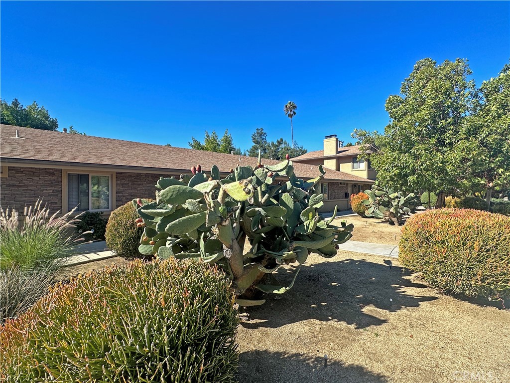 1365 Lafayette Road B