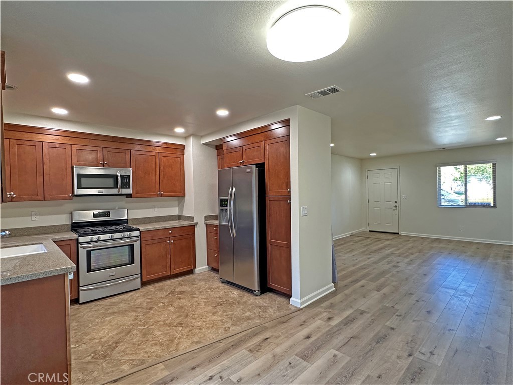 1365 Lafayette Road B