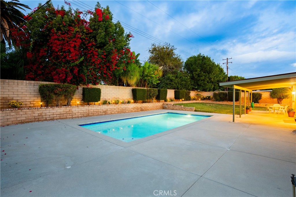 1321 E Cypress Avenue